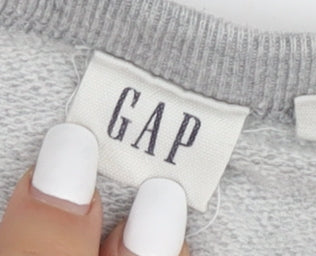 GAP Grey Women's Medium Pullover Sweatshirt