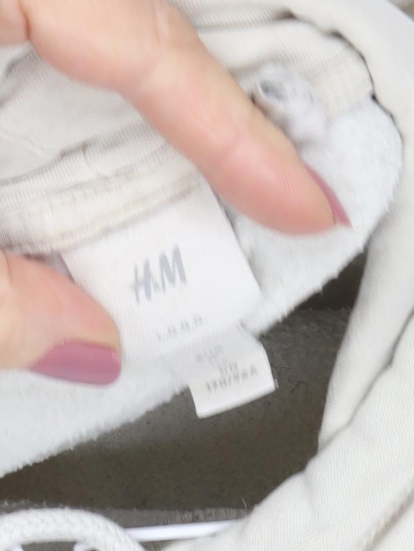 H&M Ivory Mickey Mouse Pullover Hoodie Medium