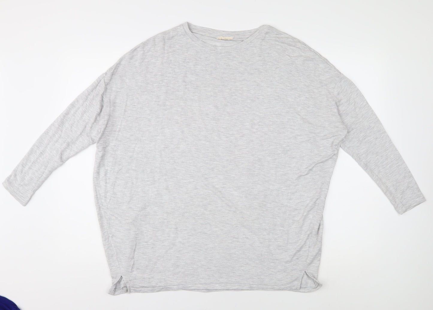 Hush Grey Women's XS Top 3/4 Sleeve Round Neck