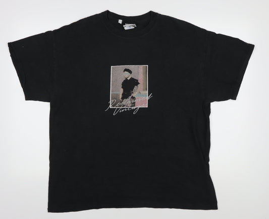 Reclaimed Vintage Men's Black Graphic T-Shirt L