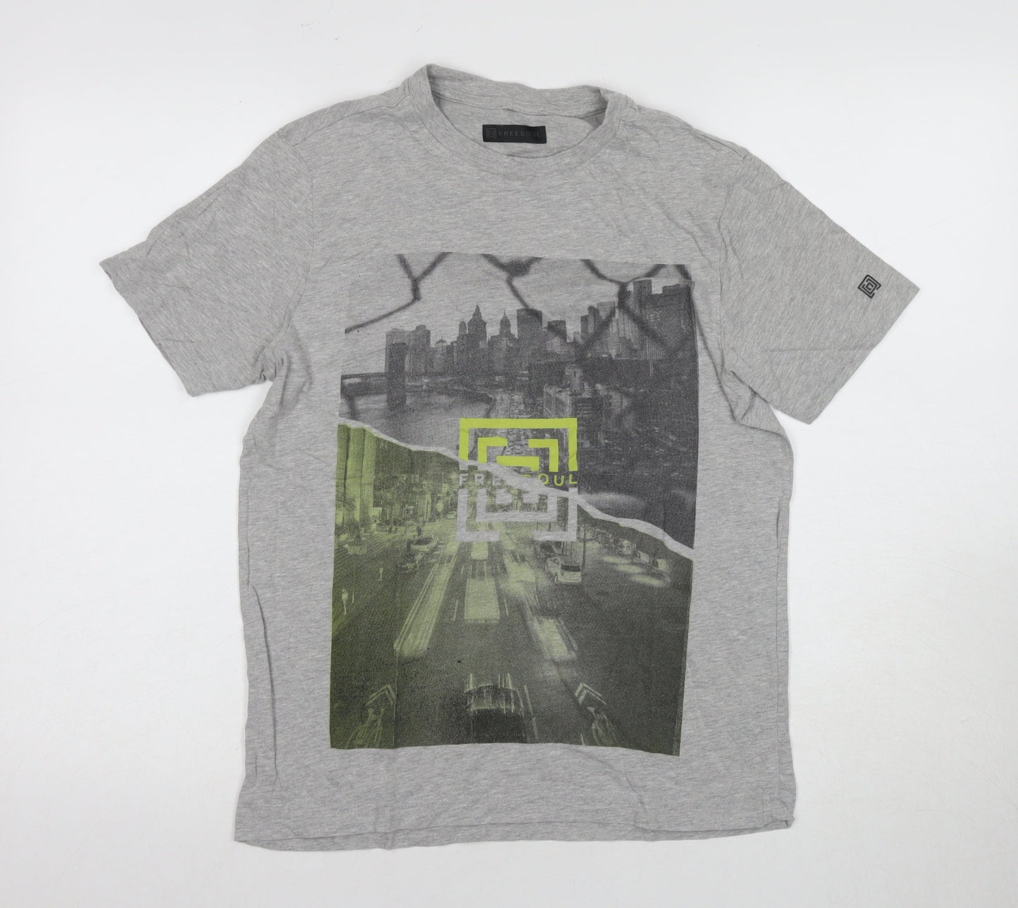Free Soul Men's Grey Graphic T-Shirt Regular Size S