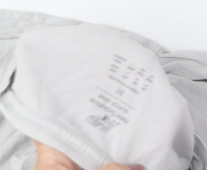 New Balance Women's White Medium T-Shirt Crew Neck