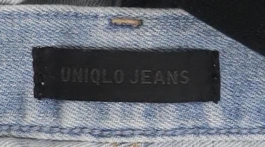Uniqlo Women's Blue Distressed Jeans Size 10