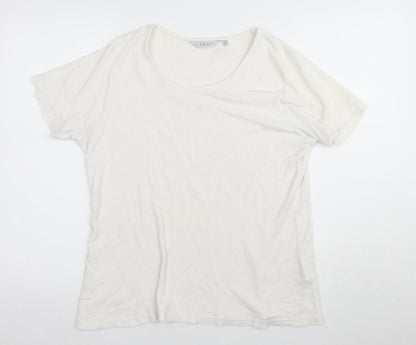 EWM Women's White Basic T-Shirt Size 14