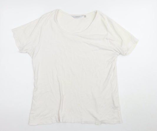 EWM Women's White Basic T-Shirt Size 14