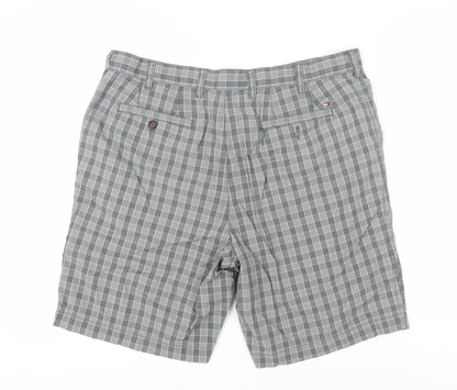 Tommy Hilfiger Men's Grey Chino Shorts - Size L