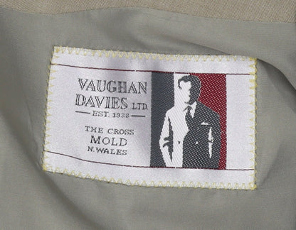 Vaughan Davies Men's Beige Blazer Size 40R Regular Fit
