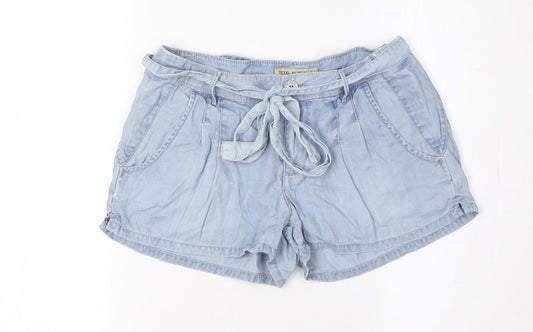 Guess Women's Blue Pleated Chino Shorts Size 4