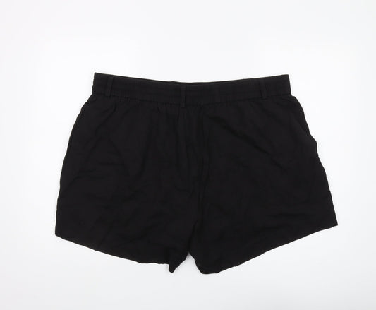 Torrid Women's Black Relaxed Mid-Rise Shorts, Size 12
