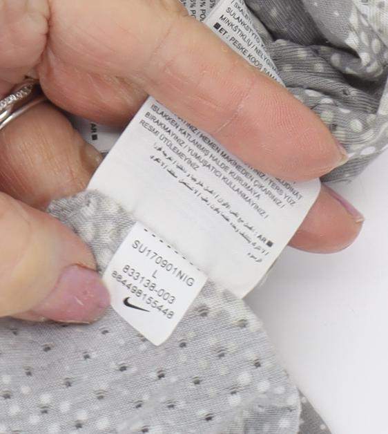 Nike Men's Grey Geometric Short Sleeve T-Shirt L