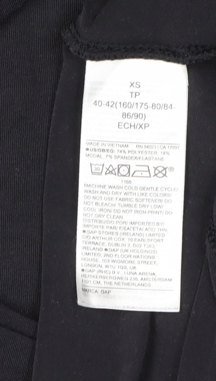 GapFit Women's Black XS V-Neck Gym T-Shirt