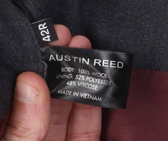 Austin Reed Men's Grey Blazer, Size 42R, Classic Fit
