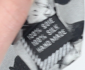 The Tie Studio Men's Grey Silk Geometric Handmade Tie