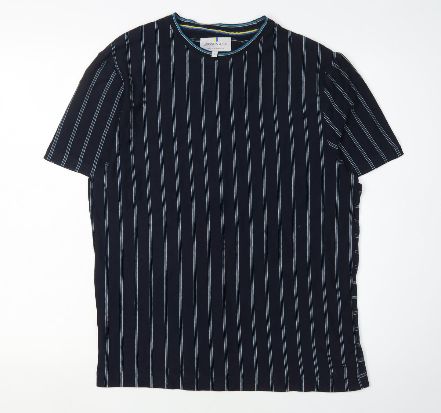 Larsson & Co Men's Black Small Striped T-Shirt