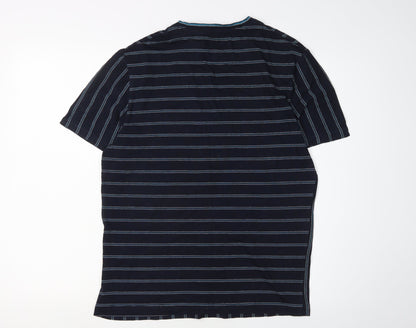 Larsson & Co Men's Black Small Striped T-Shirt