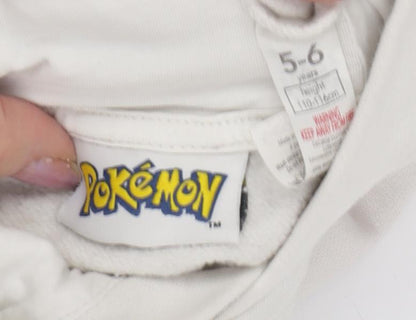 Pokémon Boys White Hoodie 5-6 Years Pullover Cartoon Graphic