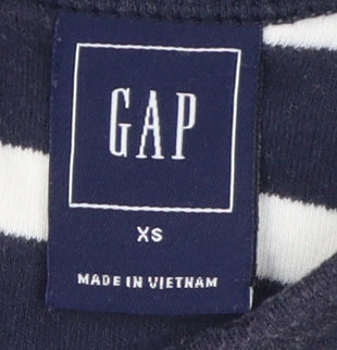 Gap Women's Black Striped XS Round Neck T-Shirt
