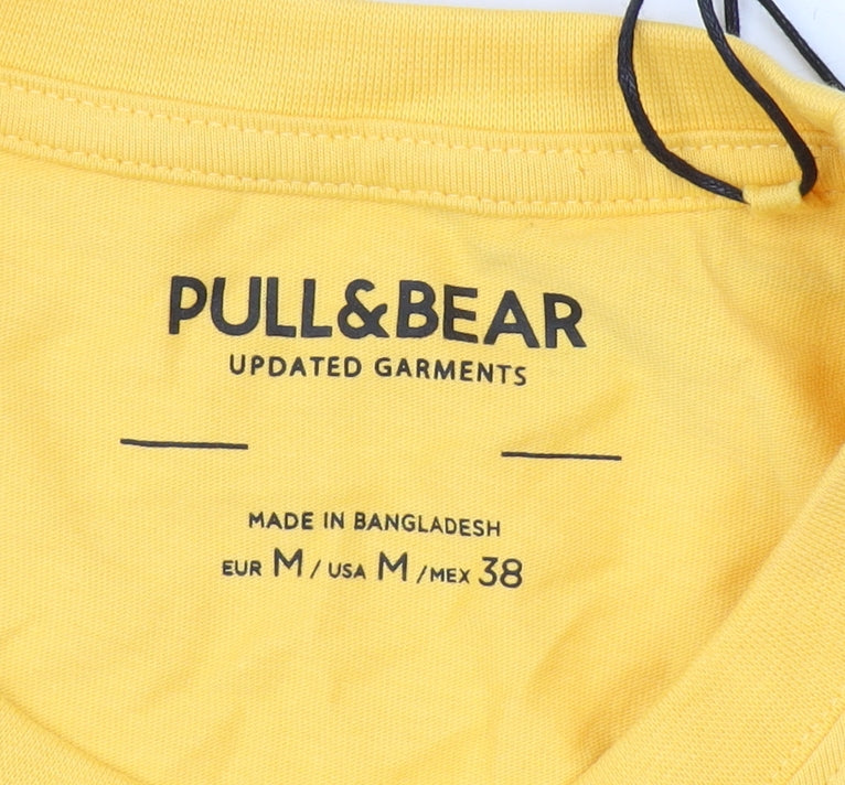 Pull&Bear Men's Yellow Graphic T-Shirt, Size M
