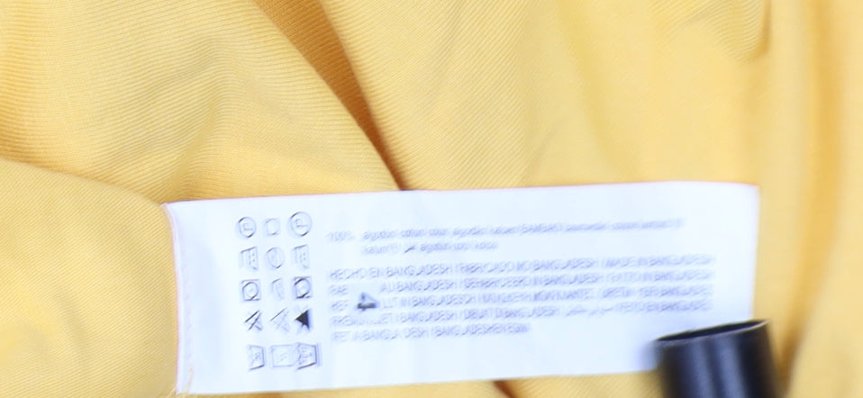 Pull&Bear Men's Yellow Graphic T-Shirt, Size M