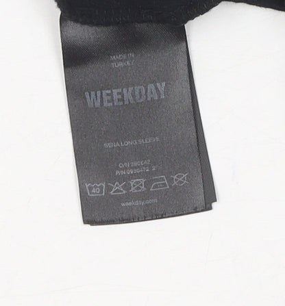 Womens UK Size 12 Weekday Black Cropped T-Shirt