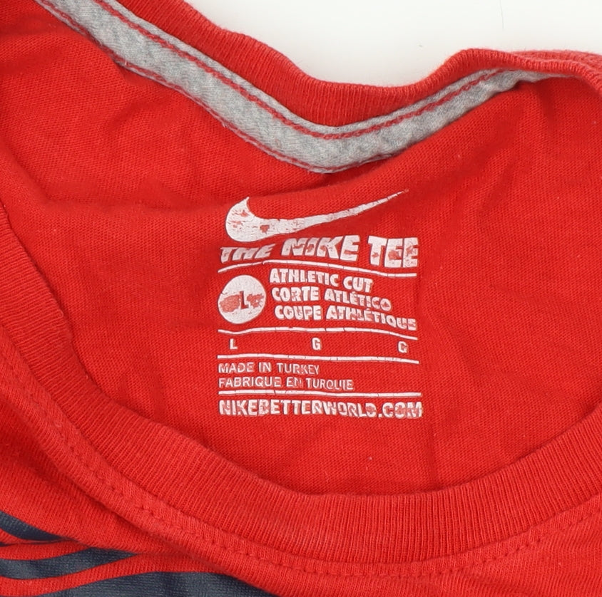 Nike Men's Red L Athletic Fit Graphic Tee