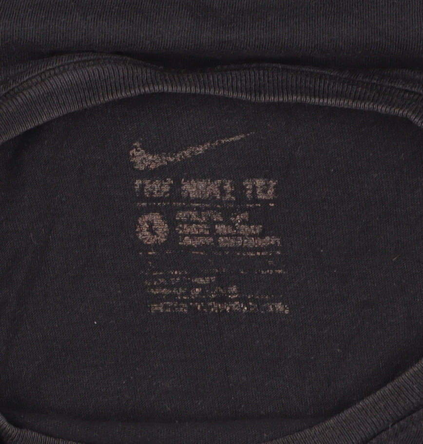 Nike Men's Medium Black Graphic Print T-Shirt