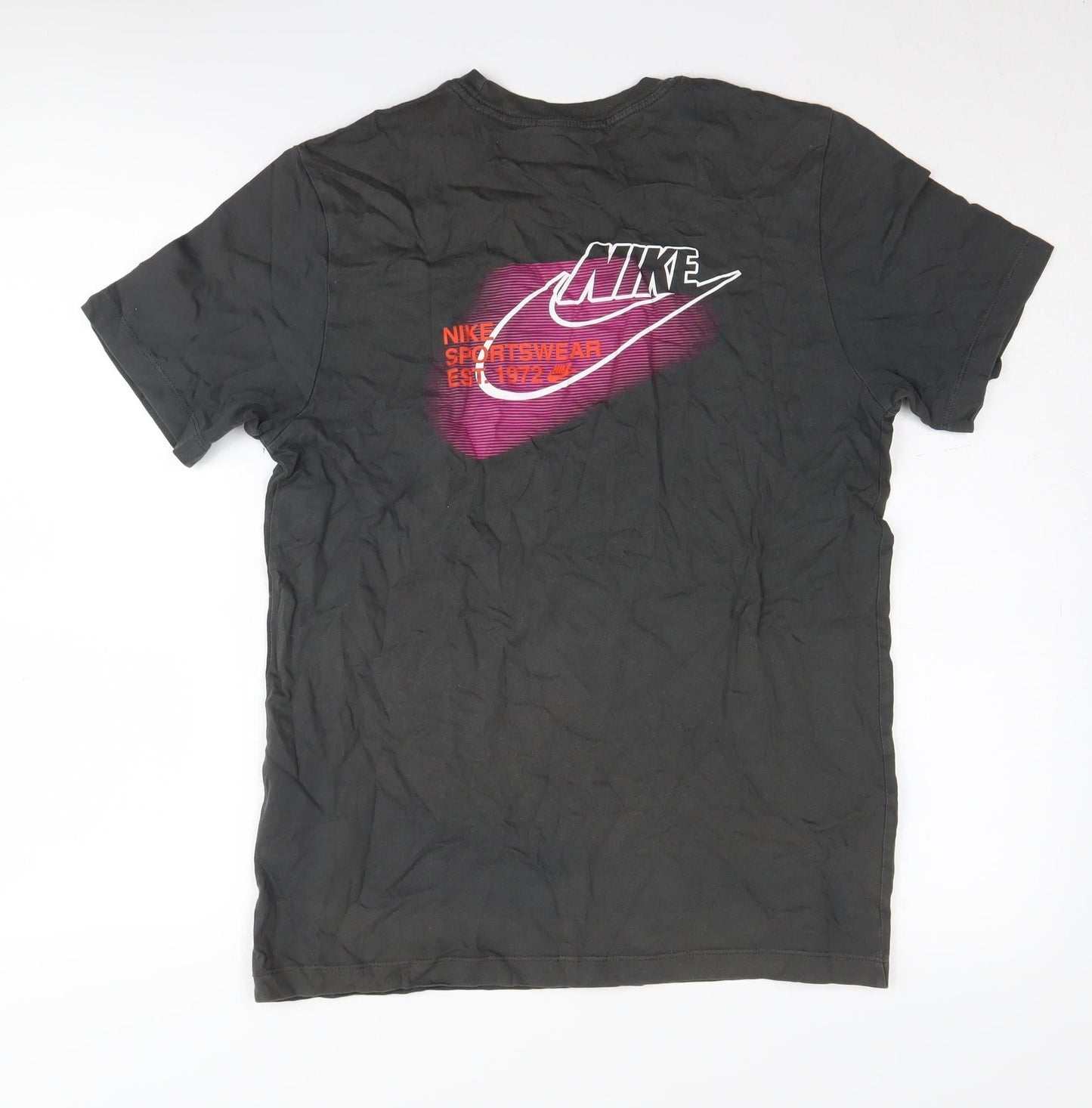 Nike Men's Black Medium Graphic T-Shirt