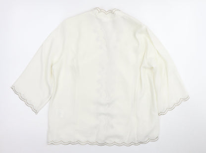 Damart Women’s White Blouse Size 14 3/4 Sleeve Button Fastening