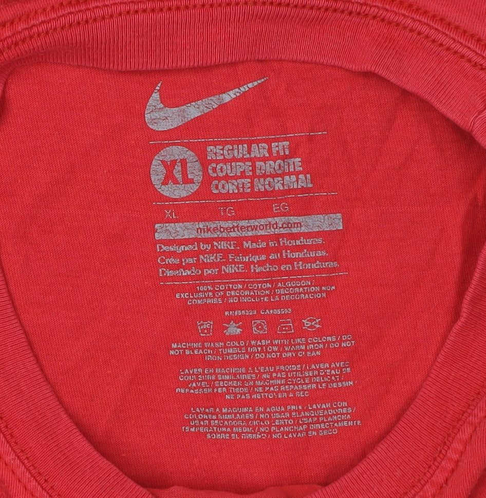 Nike Men's XL Red Short Sleeve Crew Neck T-Shirt