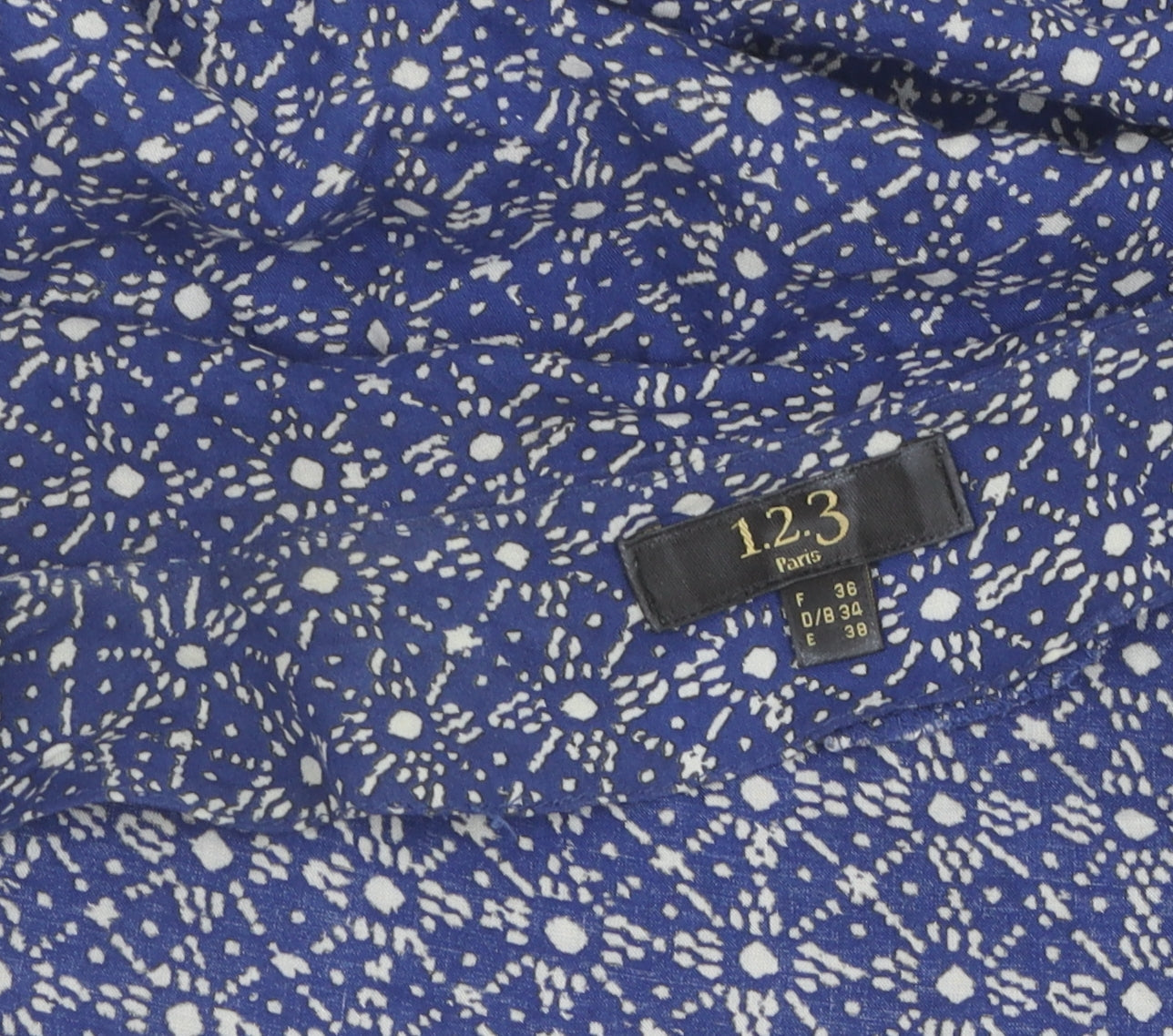 1, 2, 3 Paris Women's Blue Floral Blouse Size 10