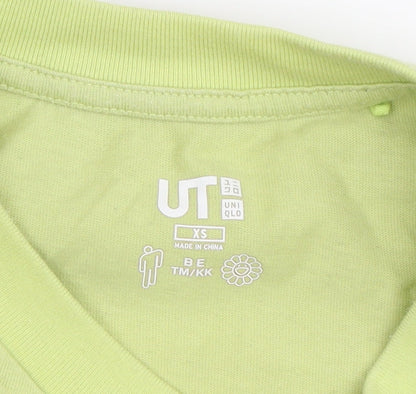 Uniqlo Green XS Graphic Tee Unisex Casual