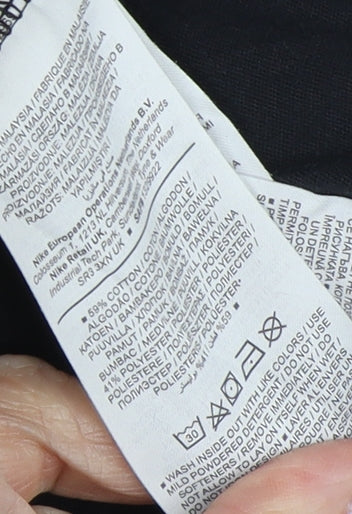 Nike Men's Black M T-Shirt, Breathable & Stylish