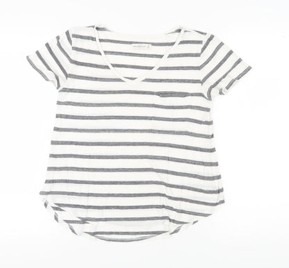 Abercrombie & Fitch Women's White Striped T-Shirt XS
