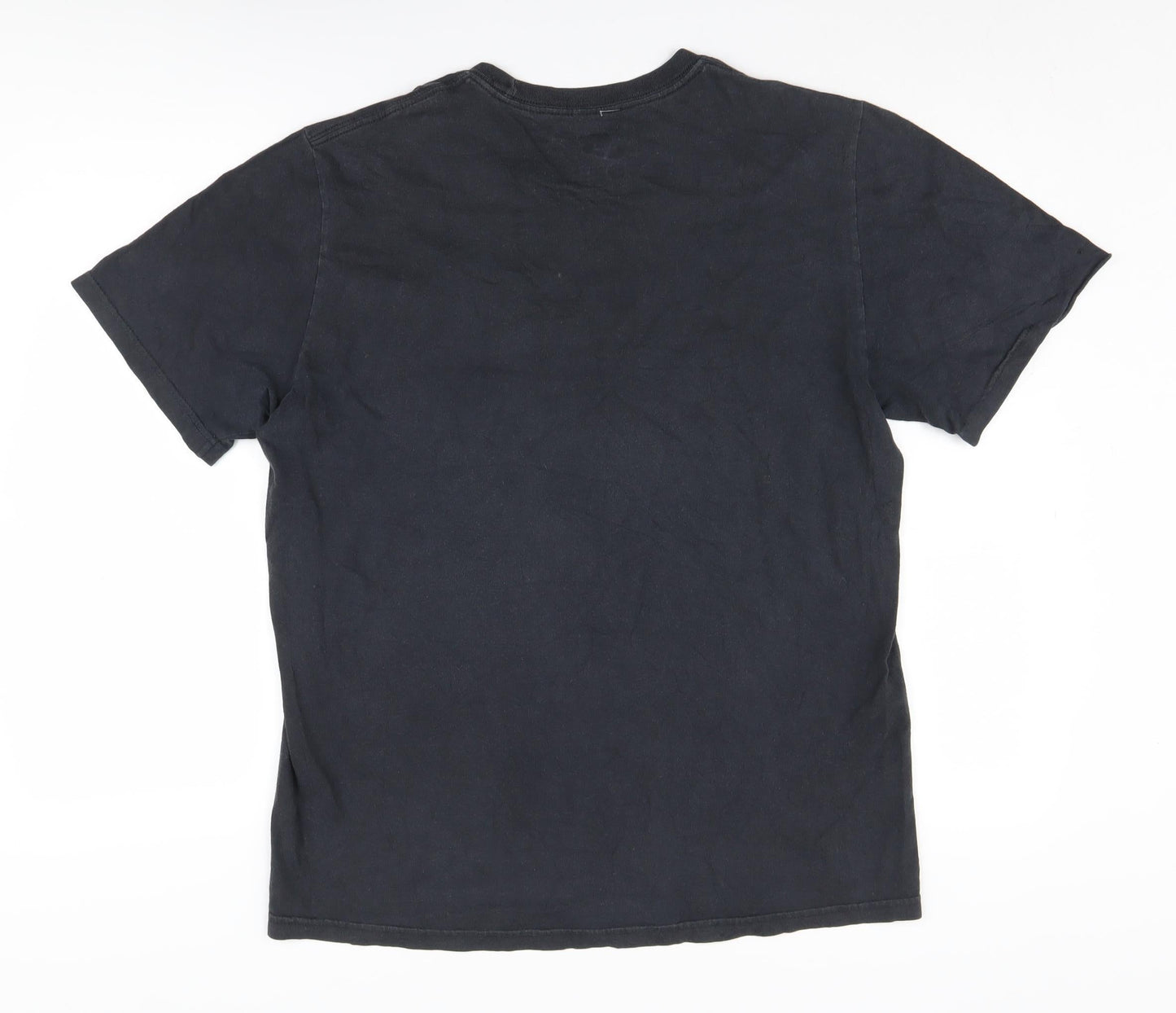 Nike Men's Black L T-Shirt with Logo Pocket