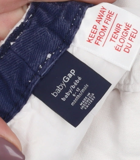 babyGap Unisex Baby White Cargo Shorts 6-12 Months
