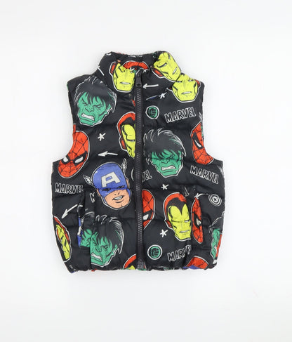 Front view of Marvel boys’ black puffer jacket 10-11 years superhero print