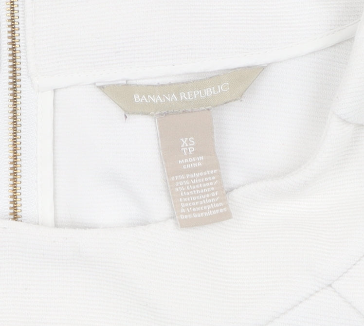 Banana Republic Women’s White XS T-Shirt, Stretch, Zip Accent