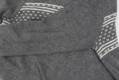 Close-up detail of Quba & Co Grey Wool Fair Isle jumper XL