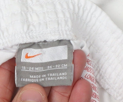 Nike Unisex Baby White Shorts 18-24 Months