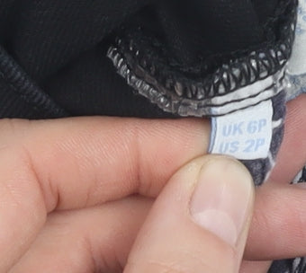 Women's Black Skinny Jeans UK 6P Ankle Zip