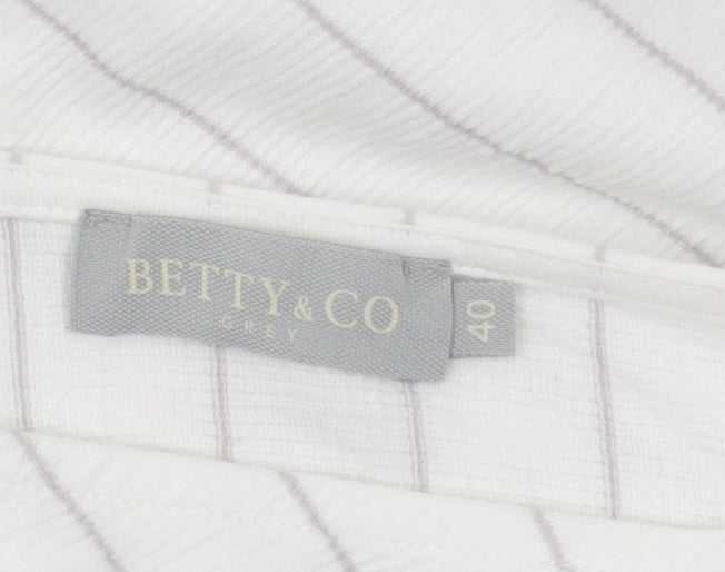 Womens UK Size 12 Betty & Co White Cropped T-Shirt