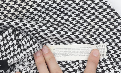 Bershka Women's Skort, Black, Size 6, Houndstooth