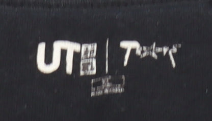 UT Men's Black Graphic Print T-Shirt XS