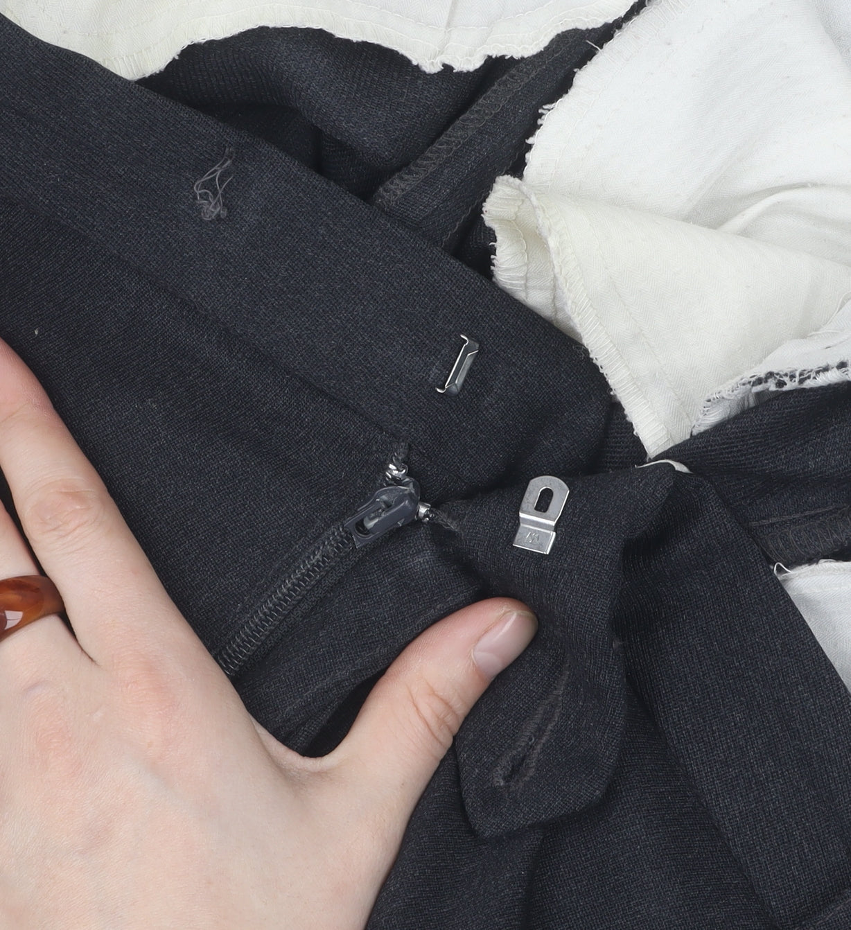 Peter Christian Men's Black Wool Trousers Size MT 14