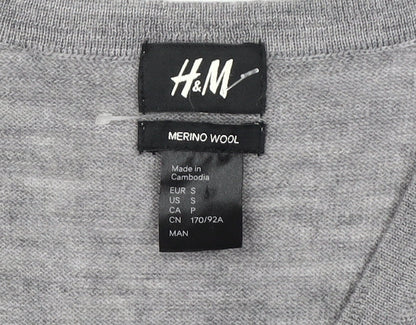 H&M Men’s Grey V-Neck Pullover Jumper Size S