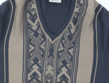 Gabicci Men's Blue Geometric V-Neck Jumper Small