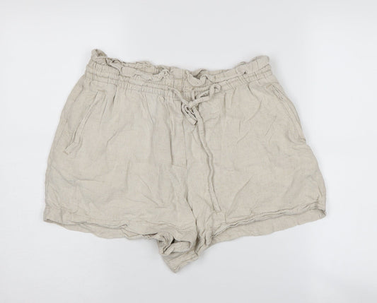 H&M Women's Beige Paperbag Shorts M Relaxed Fit