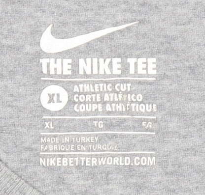 Nike Men's XL Grey Athletic Graphic T-Shirt