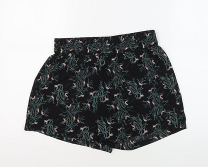 Jacqueline de Yong Women's Black Floral Shorts M