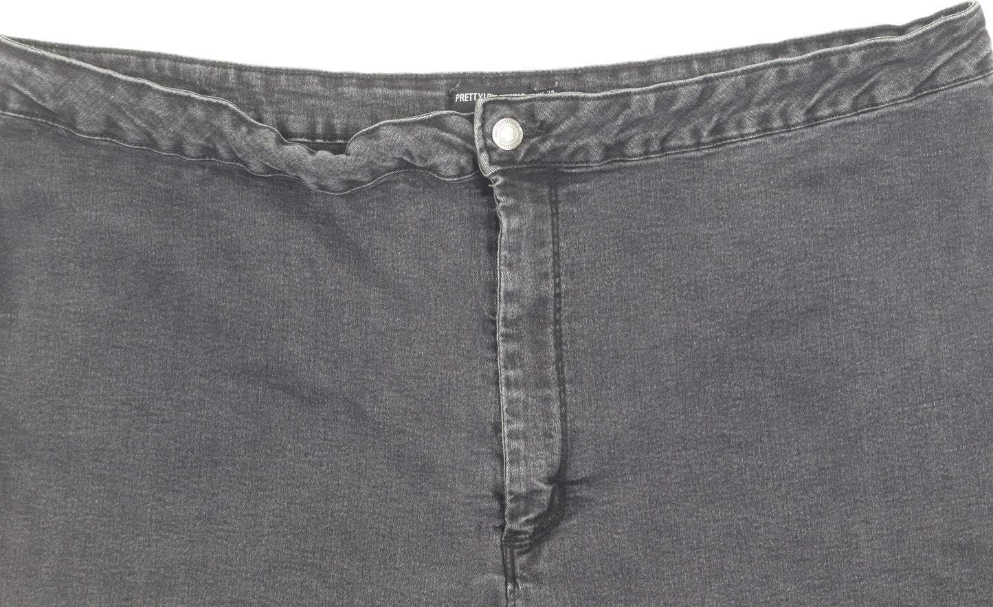 PrettyLittleThing Women's Black Distressed Jeans Size 28